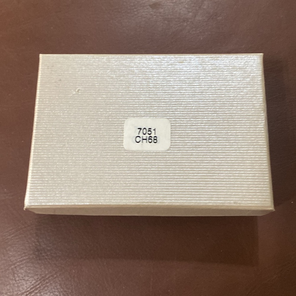 Rhinestone Business Card Case - Picture 5 of 9